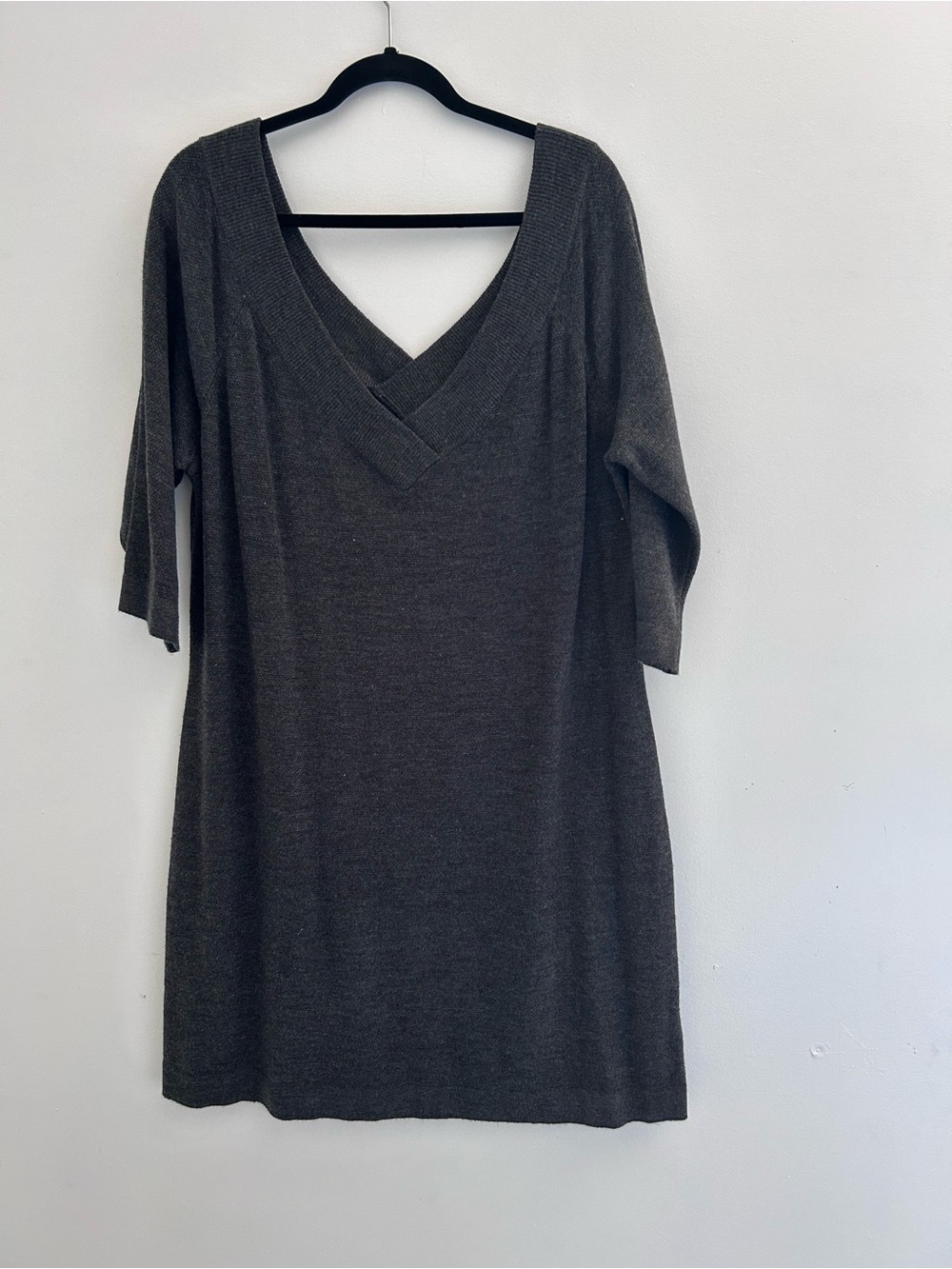 Reitmans Dark Gray Knit V-Neck Tunic
